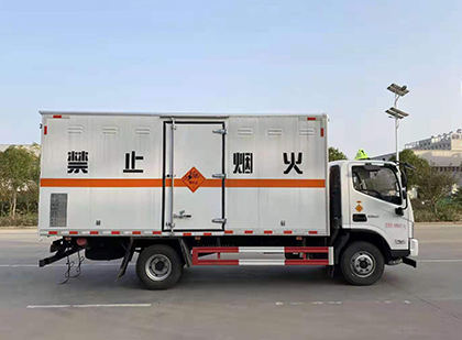 宝应爆破器材运输车
